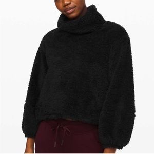 Lululemon Warmth Restore Sherpa
Pullover Black XS/S